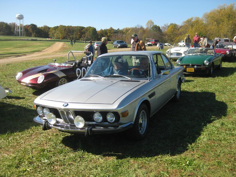 Illustration for article titled Vintage Car Porn: Heacock Classic Gold Cup 2011 at VIR (1/3)